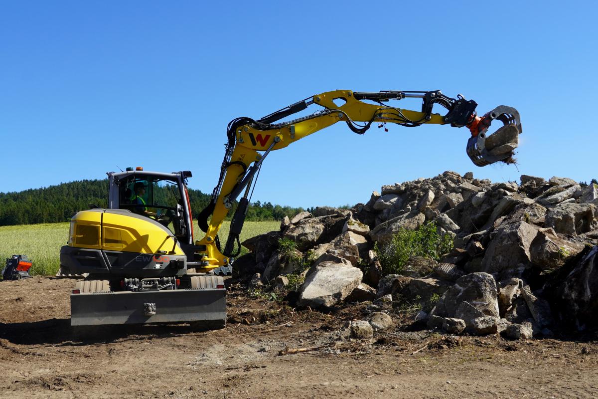 Excavadora de ruedas 2021 — Italia